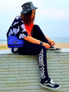 「Stampd' LA（スタンプドエルエー）のアイテム（帽子）」を使った、YUKiさん（レディース・170cm）の春コーディネート