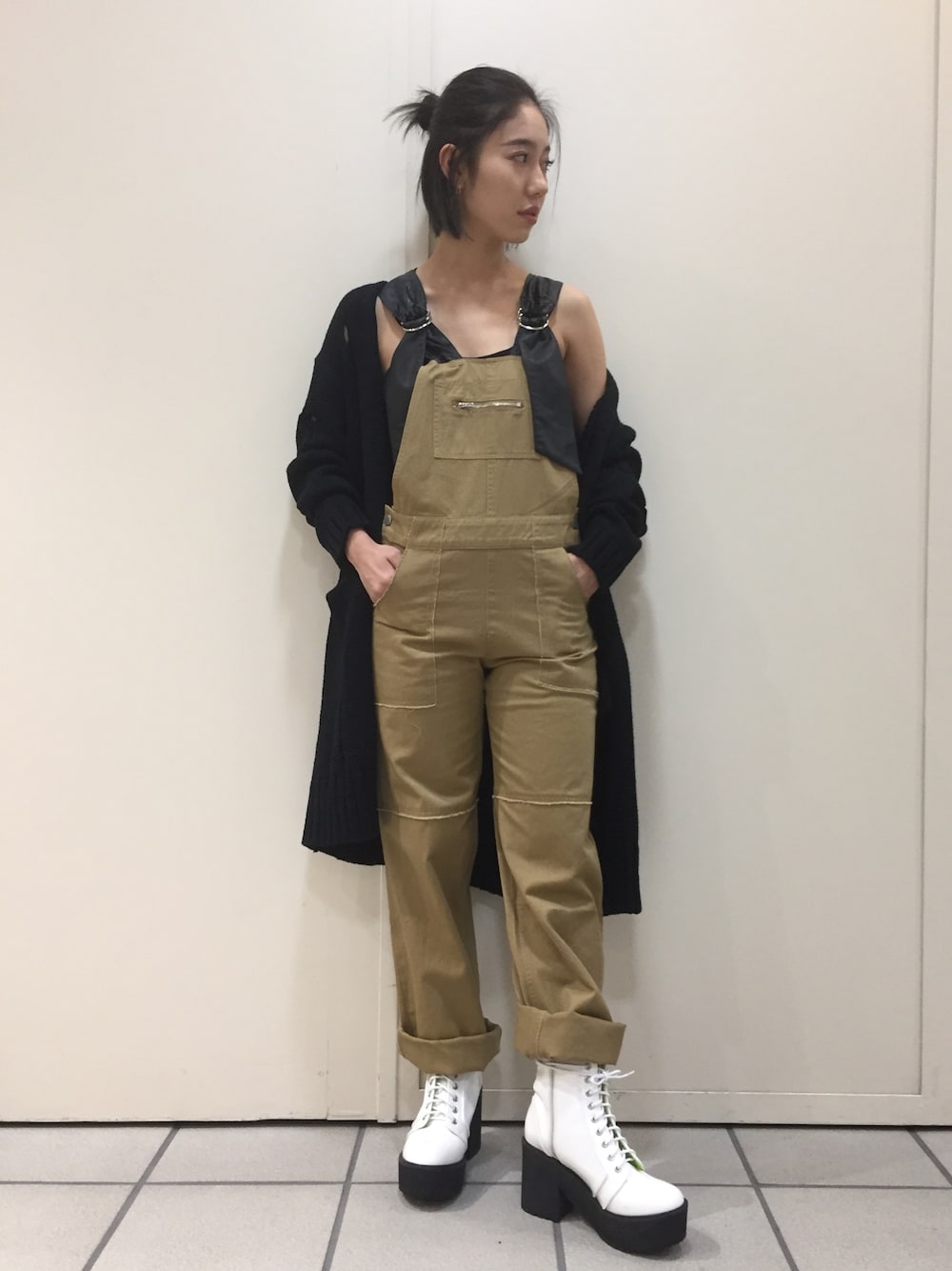 KAWI JAMELEのオールインワン・サロペットを使った人気ファッション 