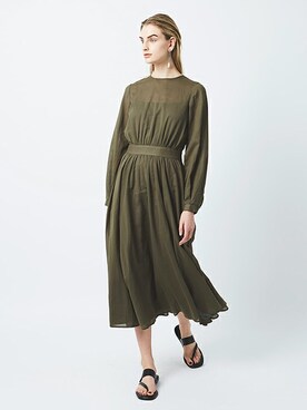 「N.O.R.C（ノーク）のアイテム（ワンピース/ドレス）」を使った、CROSSPLUSさん（レディース・170cm）の秋コーディネート