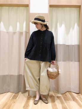 「blue」｜「アイテム（バレエシューズ）」を使った、あいりさん（レディース・162cm）の春コーディネート