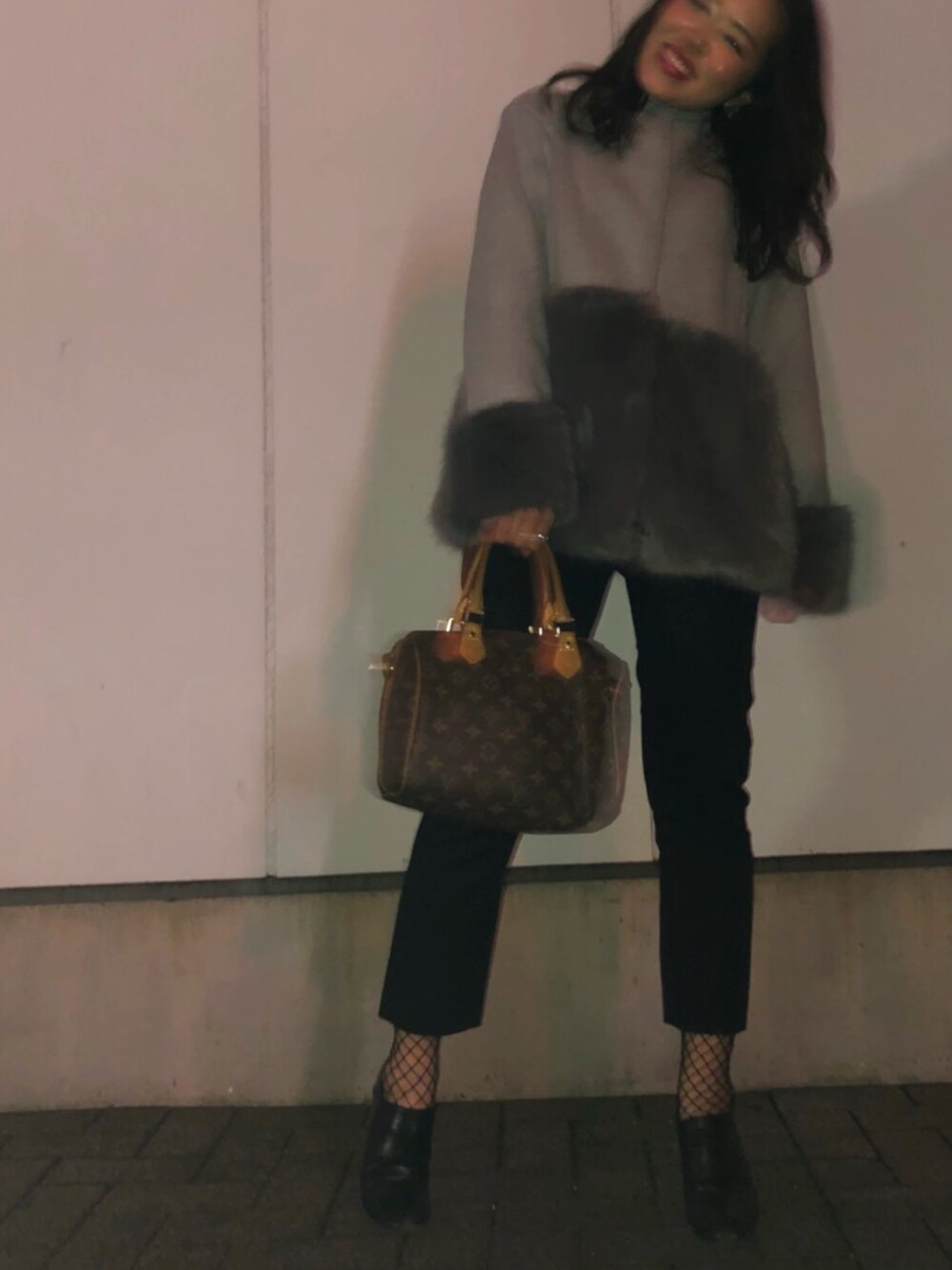 「年越し、冬コーデ、コーディネート、ファーコート、あけましておめでとうございます！、あけおめ、ファッション、大晦日」｜「addressのアイテム（ジャケット/アウター、グレー系）」を使った、Riさん（レディース・160cm）の冬コーディネートの1枚目の写真