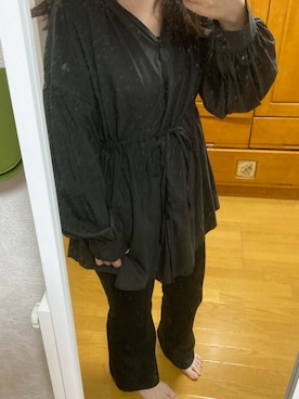 「アイテム（スーツジャケット、ゴールド系）」を使った、tiitaratabetaiさん（レディース・165cm）の夏コーディネート