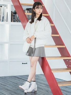 「アイテム（イヤリング、ベージュ系）」を使った、repipi_armarioさん（レディース・163cm）の冬コーディネート