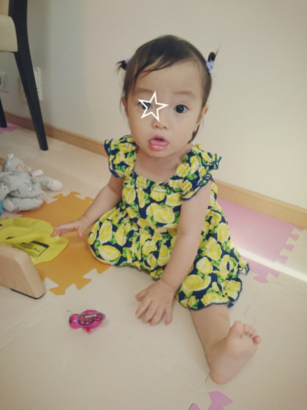 「チームうすげちゃん、レモン柄、しまむら、あかちゃんコーデ、1歳、ワンピース、キッズコーデ、夏、女の子、うすげアレンジ」｜「しまむらのアイテム（ワンピース、イエロー系）」を使った、MIKさん（キッズ・100cm）の夏コーディネートの1枚目の写真