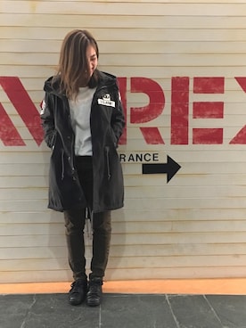 「AVIREX（アヴィレックス）のアイテム（モッズコート）」を使った、akaneさん（レディース・160cm）の秋コーディネート