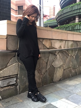 「オールブラック」｜「アイテム（チュニック）」を使った、akaneさん（レディース・160cm）の秋コーディネート
