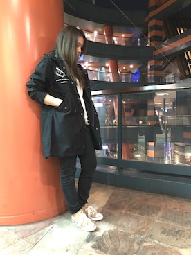 「AVIREX（アヴィレックス）のアイテム（モッズコート）」を使った、akaneさん（レディース・160cm）の秋コーディネート