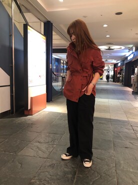 「アイテム（ミリタリージャケット、レッド系）」を使った、akaneさん（レディース・160cm）の秋コーディネート