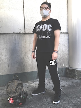 「DC SHOES（ディーシーシューズ）のアイテム（その他パンツ）」を使った、ホンダネーション さん（メンズ・171cm）の秋コーディネート