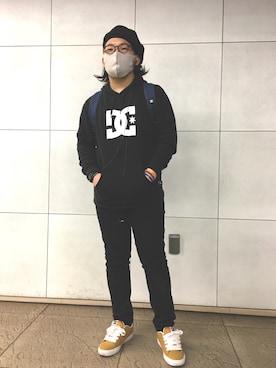 「DC SHOES（ディーシーシューズ）のアイテム（スニーカー、ブラウン系）」を使った、ホンダネーション さん（メンズ・171cm）の秋コーディネート