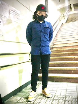 「DC SHOES（ディーシーシューズ）のアイテム（スニーカー、ブラウン系）」を使った、ホンダネーション さん（メンズ・171cm）の冬コーディネート