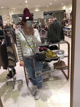 「ROXY（ロキシー）のアイテム（ニットキャップ/ビーニー）」を使った、Kimさん（レディース・178cm）の秋コーディネート