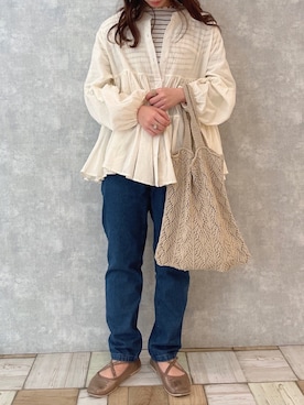 「one after another NICE CLAUP（ワンアフターアナザーナイスクラップ）のアイテム（バレエシューズ、ゴールド系）」を使った、tomoさん（レディース・151cm）の冬コーディネート