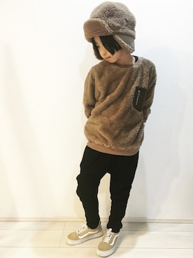 「devirock（デビロック）のアイテム（その他トップス）」を使った、kinaさん（キッズ・128cm）の秋コーディネート