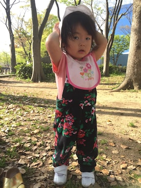 「Carter's（カーターズ）のアイテム（オールインワン・サロペット）」を使った、meiさん（キッズ・80cm）の春コーディネート