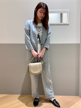「グラフィックＴ」｜「アイテム（ブルゾン）」を使った、aiさん（レディース・162cm）の春コーディネート