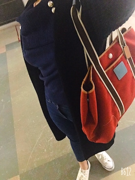「アイテム（トートバッグ、レッド系）」を使った、リオさん（レディース・149cm）の春コーディネート