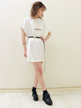 「ロゴパーカー」｜「アイテム（その他シューズ）」を使った、BARAKさん（レディース・159cm）の春コーディネート