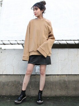 「スエット」｜「アイテム（ローファー）」を使った、BARAKさん（レディース・160cm）の冬コーディネート