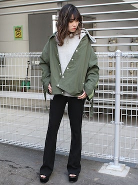 「スエット」｜「アイテム（その他アウター）」を使った、BARAKさん（レディース・160cm）の春コーディネート