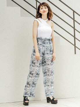 「BARAK（バラク）のシアータイダイ柄パンツ（その他パンツ）」を使った、BARAKさん（レディース・167cm）の夏コーディネート