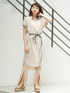 「スリットパンツ」｜「アイテム（シャツワンピース）」を使った、BARAKさん（レディース・167cm）の夏コーディネート