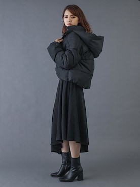 「アシンメトリー」｜「アイテム（ダウンジャケット/コート）」を使った、BARAKさん（レディース・167cm）の秋コーディネート