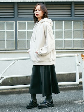 「BARAK（バラク）のアイテム（スカート）」を使った、BARAKさん（レディース・160cm）の冬コーディネート