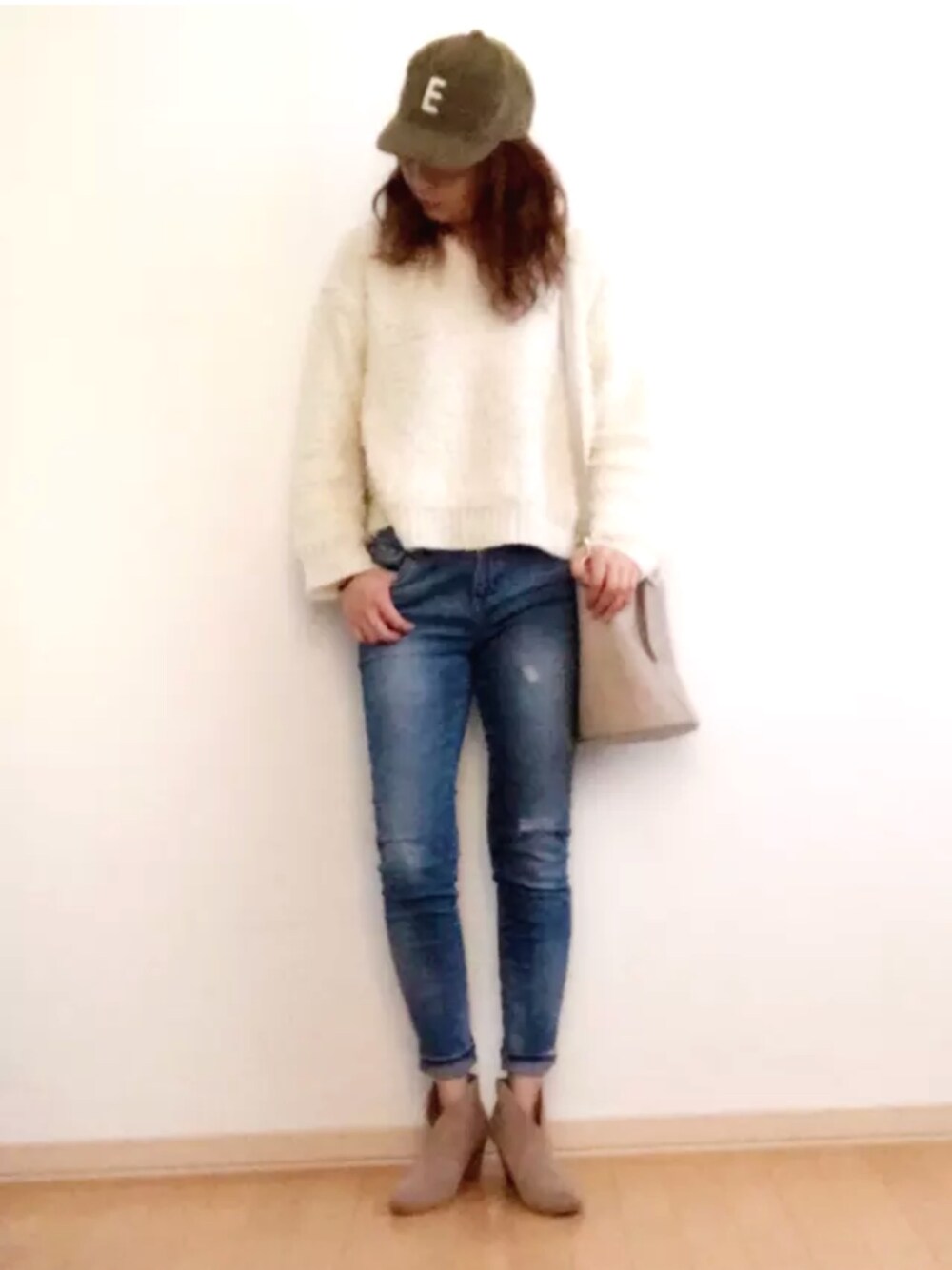 「冬、ootd、オトナカジュアル、キレイめ、カジュアル、デニムパンツ、デニム、キャップ、ループニット」｜「indexのアイテム（ブーティ、ベージュ系）」を使った、★miki★さん（レディース・165cm）の冬コーディネートの1枚目の写真