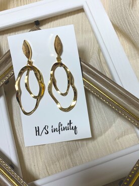 「h/s Infinityのアイテム（ピアス（両耳用）、ゴールド系）」を使った、honami06wearさん（レディース）の秋コーディネート