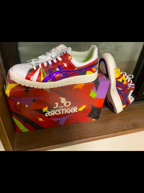 さとちゃん スニーカーを使ったコーディネート Wear