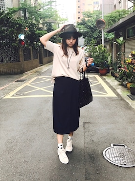 「wip（ウィップ）のアイテム」を使った、Mia Liuさん（レディース・165cm）の春コーディネート