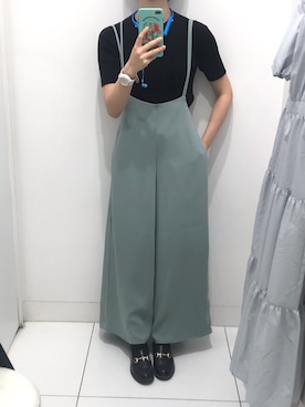 「GU（ジーユー）のアイテム（サロペット/オーバーオール、グリーン系）」を使った、ゆりりんさん（レディース・163cm）の春コーディネート