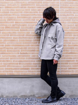 「jiggys shop（ジギーズショップ）のアイテム（パンツ）」を使った、kai24さん（メンズ・178cm）の秋コーディネート