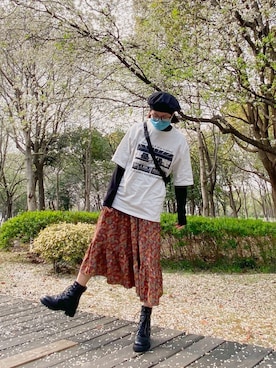 「WWT（ダブリュダブリュティ）のアイテム（Tシャツ/カットソー）」を使った、totomiさん（レディース・162cm）の春コーディネート