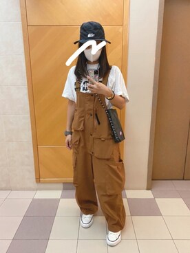 「アイテム（つなぎ/オールインワン、オレンジ系）」を使った、Caffeine Natnatさん（レディース・168cm）の秋コーディネート