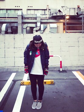 「STUSSY（ステューシー）のアイテム（MA-1）」を使った、TAHNAさん（レディース・163cm）の冬コーディネート