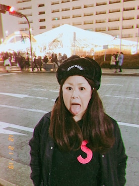 「AFTERBASE（アフターベース）のアイテム（帽子）」を使った、TAHNAさん（レディース・162cm）の冬コーディネート