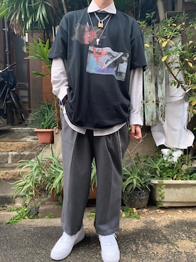 「Yves Saint Laurent（イヴサンローラン）のアイテム（Tシャツ/カットソー）」を使った、kk.sakanaさん（メンズ・172cm）の冬コーディネート