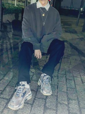 「Yves Saint Laurent（イヴサンローラン）のアイテム（Tシャツ/カットソー）」を使った、kk.sakanaさん（メンズ・172cm）の冬コーディネート