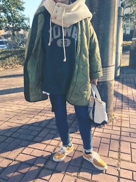 「Auntie Rosa Holiday（アンティローザホリデー）のIOWAカレッジロゴルーズスウェット（スウェット）」を使った、nozothさん（レディース・153cm）の冬コーディネート
