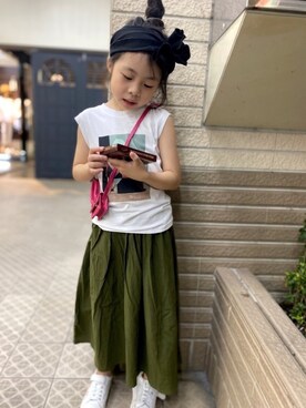 「no brand（ノーブランド）のアイテム（スカート）」を使った、Shinyu Houさん（キッズ・125cm）の春コーディネート