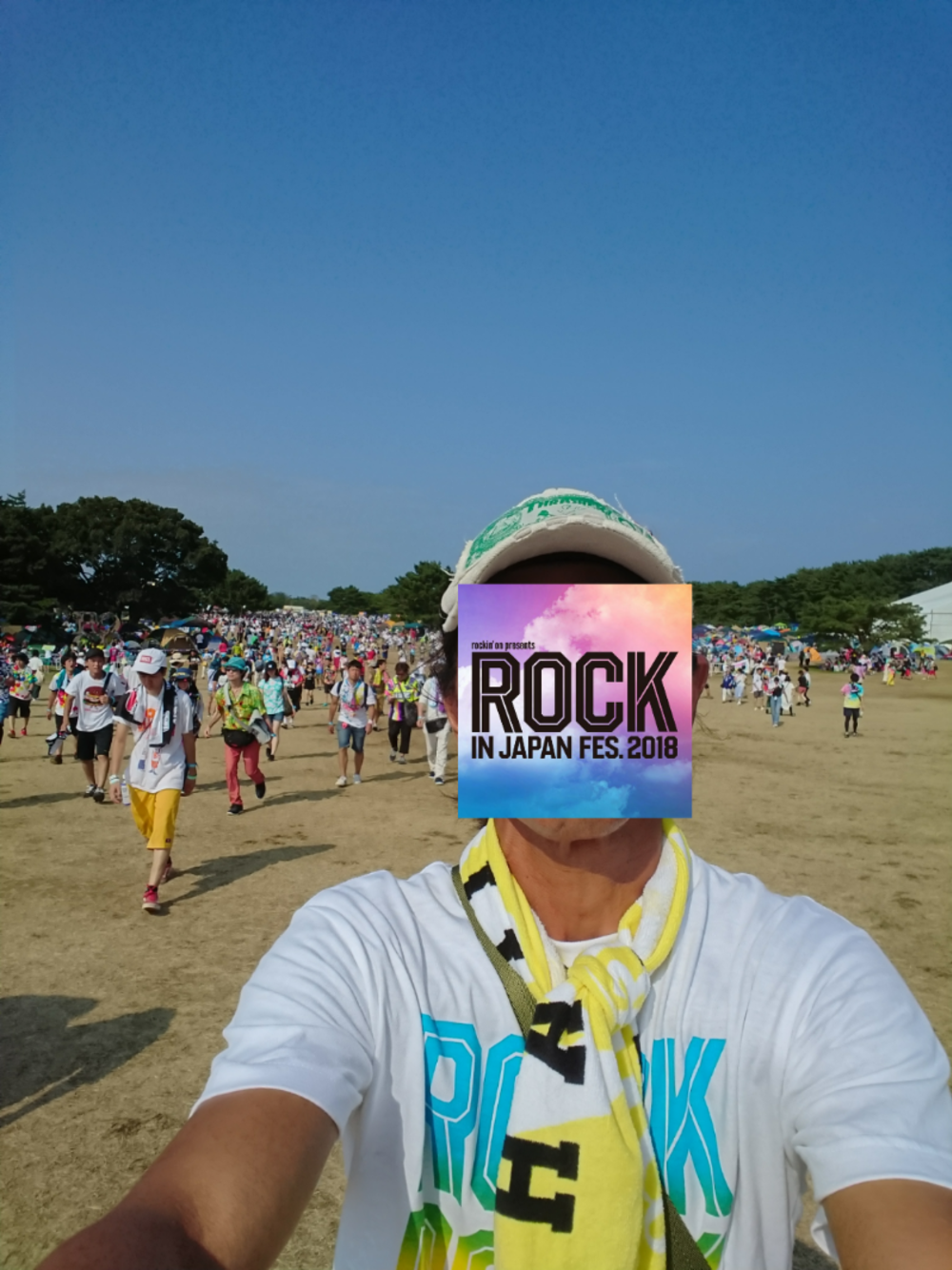 「ROCKINJAPAN」｜「Rock in japan2018のアイテム（Tシャツ/カットソー、ホワイト系）」を使った、ぐりさん（メンズ・173cm）の夏コーディネートの1枚目の写真