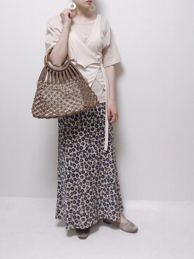 「URBAN RESEARCH（アーバンリサーチ）のプリントマキシスカート（スカート）」を使った、shiiさん（レディース・159cm）の春コーディネート