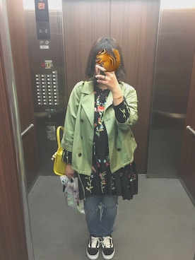 「ユニバ」｜「アイテム（トレンチコート）」を使った、DOALISAさん（レディース・160cm）の春コーディネート