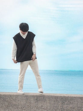 「UNIQLO（ユニクロ）のコットンテーパードアンクルパンツ（丈標準64cm）（その他パンツ）」を使った、づっちさん（メンズ・170cm）の春コーディネート