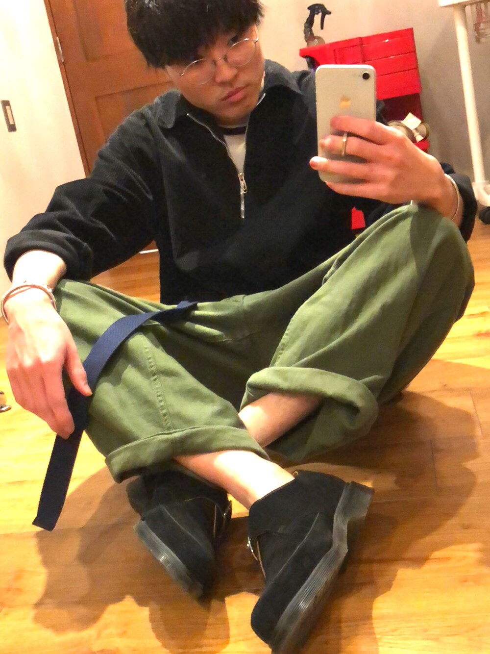 「supreme、ドクターマーチン、クリーパーズ」｜「Supreme のアイテム（その他シューズ、ブラック系）」を使った、JUNYAさん（メンズ・167cm）の冬コーディネートの1枚目の写真