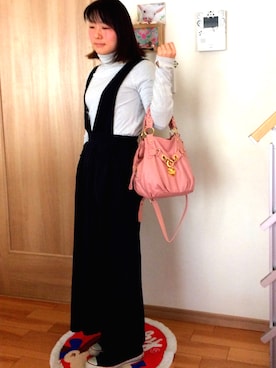 「ISBIT（アイズビット）のアイテム（トップス）」を使った、なお奈穂さん（レディース・157cm）の春コーディネート