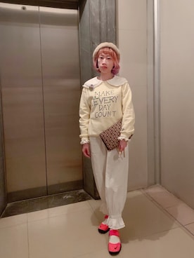 「TYAKASHAのアイテム（パンツ）」を使った、bibiさん（レディース・156cm）の冬コーディネート