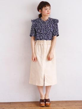 「花柄ブラウス」｜Crispさん（レディース・157cm）の春コーディネート